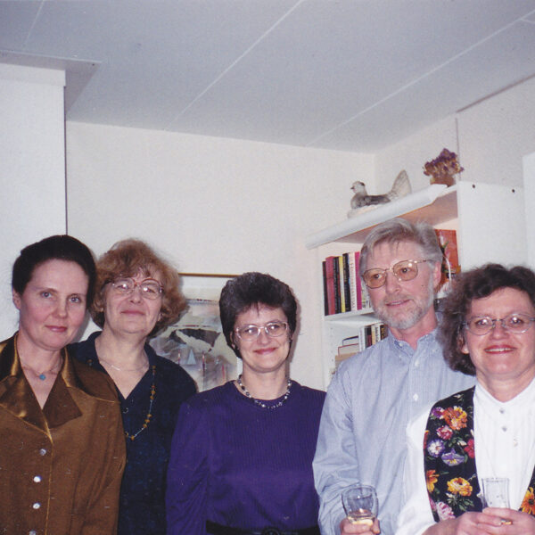 No kreisās: Ilze Fokerote, Baiba Bērztīsa, Rudīte Andersone, Zviedrijas kolēģis, Lena Lofg